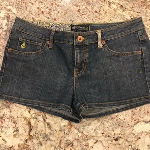 Volcom Jean shorts size 11